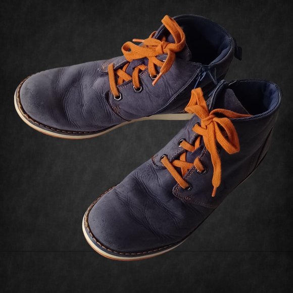 Boys Clarks Leather Ankle Boots, size 4M Grape Purple - Picture 2 of 6